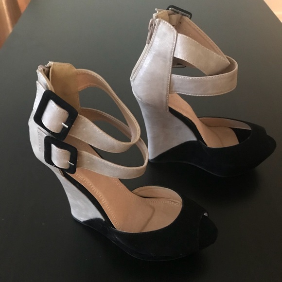 Shoes - Two Tone Black and Taupe Wedges
